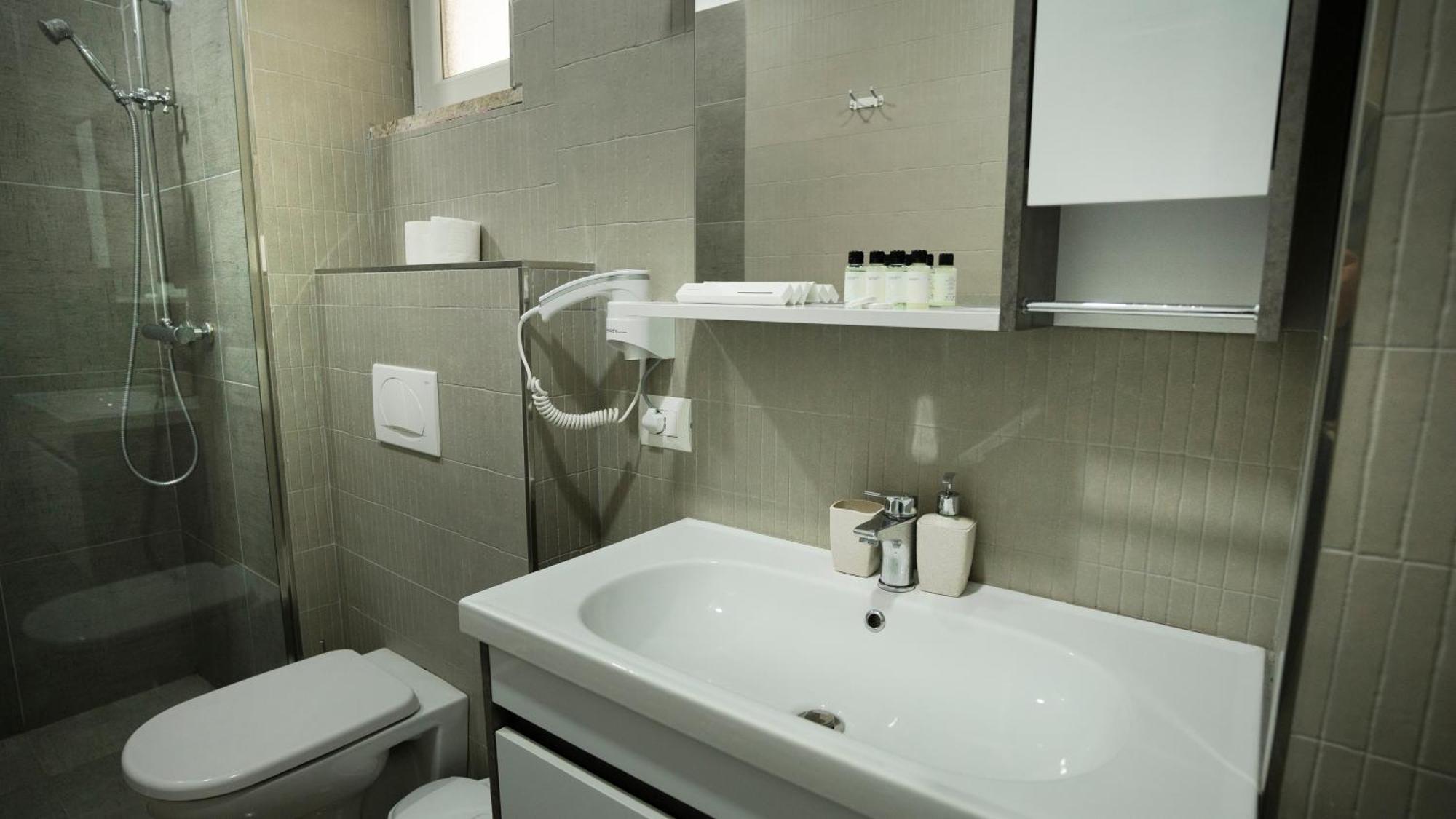 Gent'S Inn Durres Ngoại thất bức ảnh